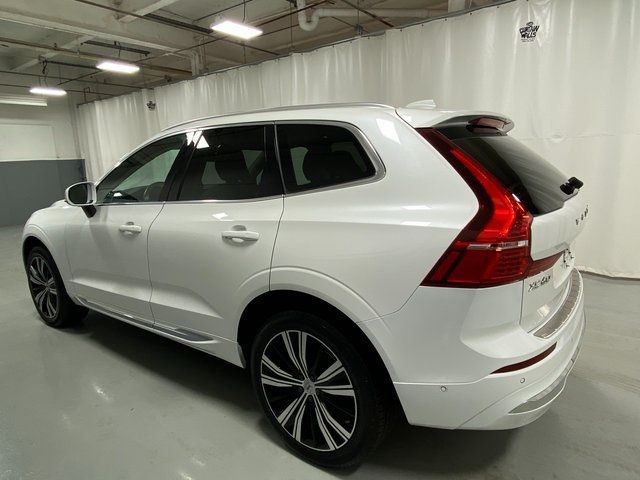 2023 Volvo XC60 Plus Bright Theme