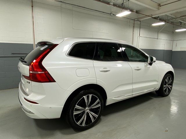 2023 Volvo XC60 Plus Bright Theme