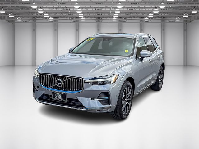 2023 Volvo XC60 Plus Bright Theme