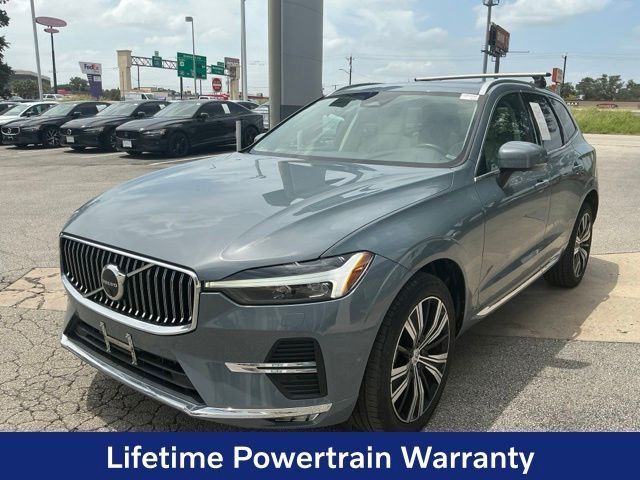 2023 Volvo XC60 Plus Bright Theme