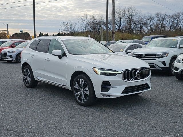 2023 Volvo XC60 Plus Bright Theme