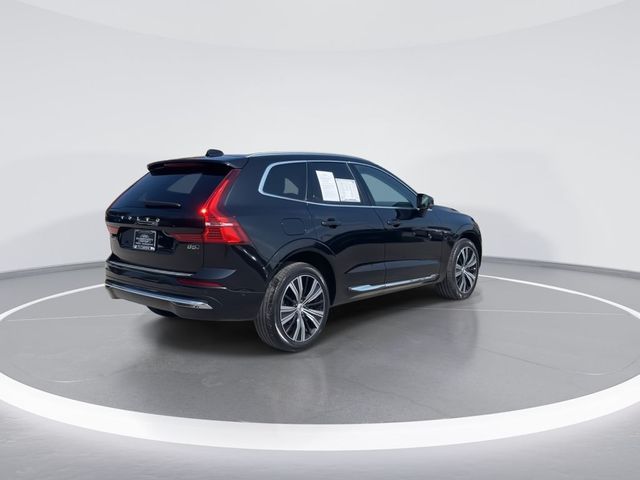 2023 Volvo XC60 Plus Bright Theme