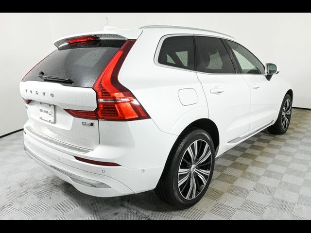 2023 Volvo XC60 Plus Bright Theme