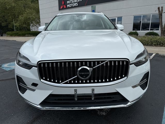 2023 Volvo XC60 Plus Bright Theme