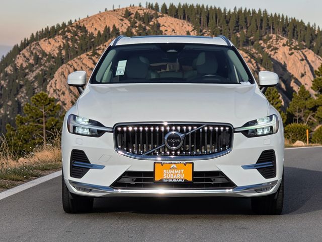 2023 Volvo XC60 Plus Bright Theme