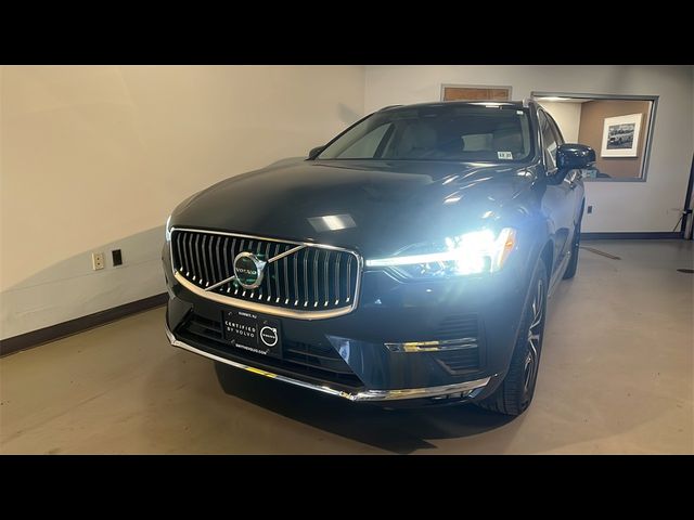 2023 Volvo XC60 Plus Bright Theme