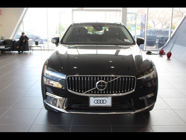 2023 Volvo XC60 Plus Bright Theme