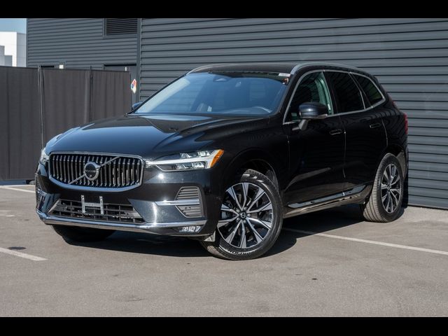 2023 Volvo XC60 Plus Bright Theme