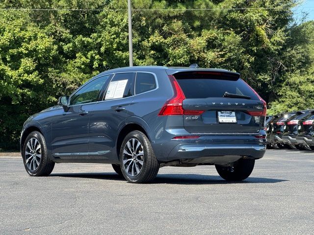 2023 Volvo XC60 Plus Bright Theme