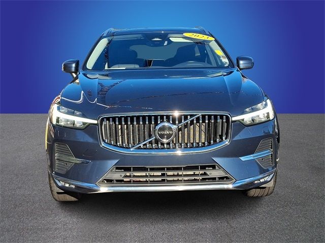 2023 Volvo XC60 Plus Bright Theme