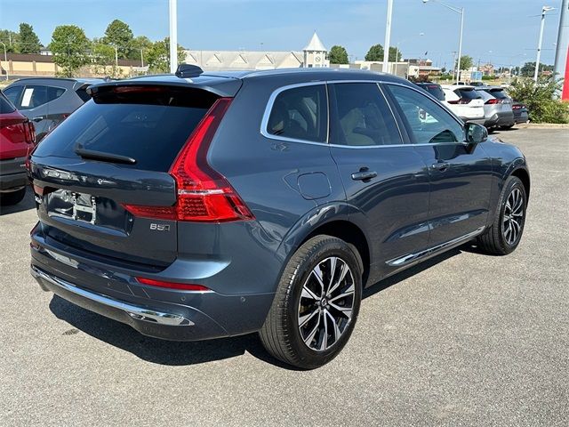 2023 Volvo XC60 Plus Bright Theme