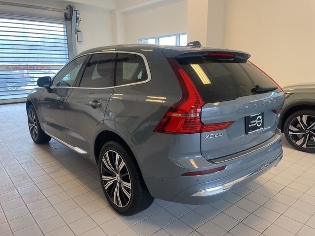 2023 Volvo XC60 Plus Bright Theme