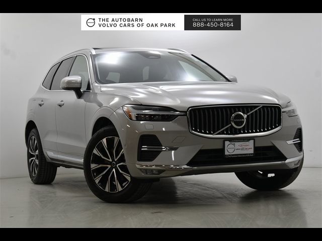 2023 Volvo XC60 Plus Bright Theme