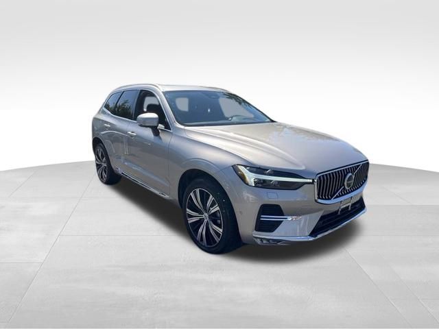 2023 Volvo XC60 Plus Bright Theme