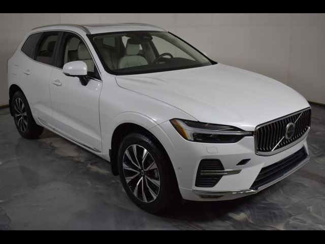 2023 Volvo XC60 Plus Bright Theme