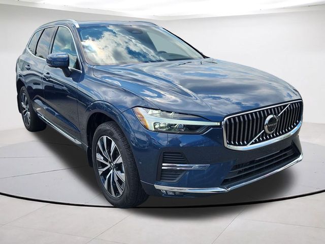 2023 Volvo XC60 Plus Bright Theme