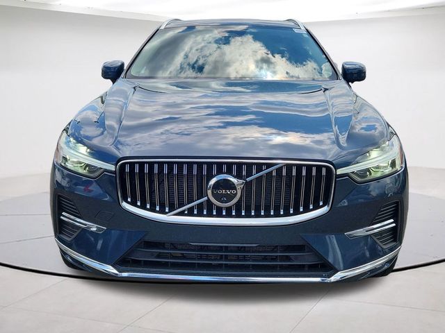 2023 Volvo XC60 Plus Bright Theme