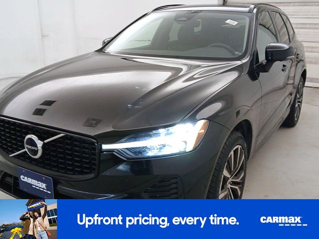 2023 Volvo XC60 Plus Dark Theme