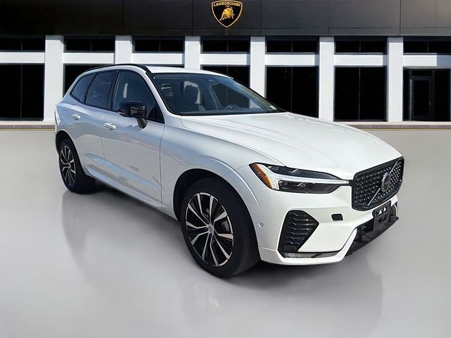 2023 Volvo XC60 Plus Dark Theme