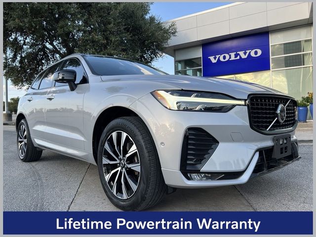 2023 Volvo XC60 Plus Dark Theme