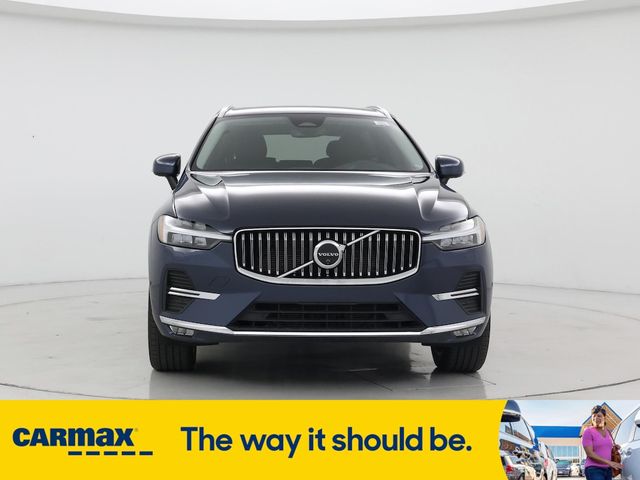 2023 Volvo XC60 Plus Bright Theme