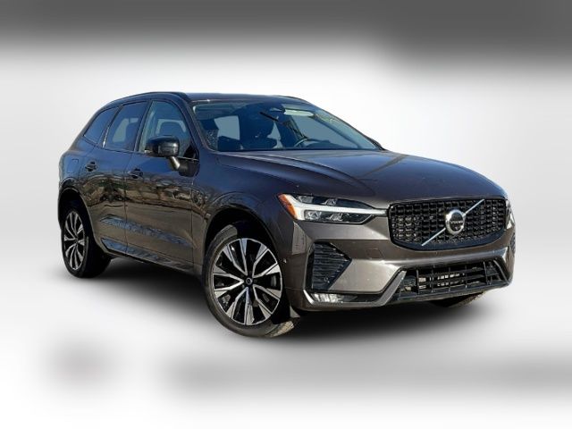 2023 Volvo XC60 Plus Dark Theme