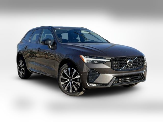 2023 Volvo XC60 Plus Dark Theme