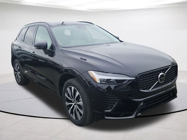 2023 Volvo XC60 Plus Dark Theme