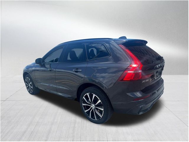 2023 Volvo XC60 Plus Dark Theme