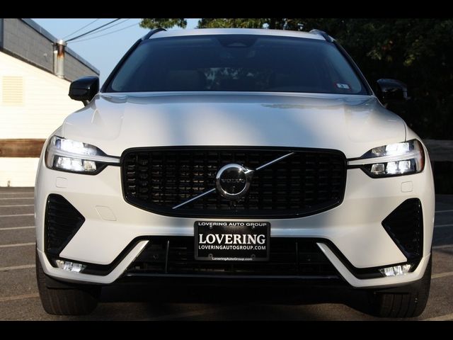 2023 Volvo XC60 Plus Dark Theme