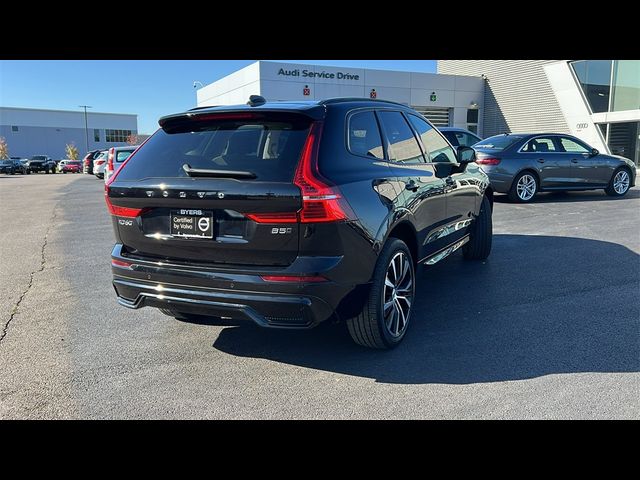 2023 Volvo XC60 Plus Dark Theme