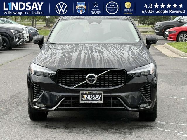 2023 Volvo XC60 Plus Dark Theme