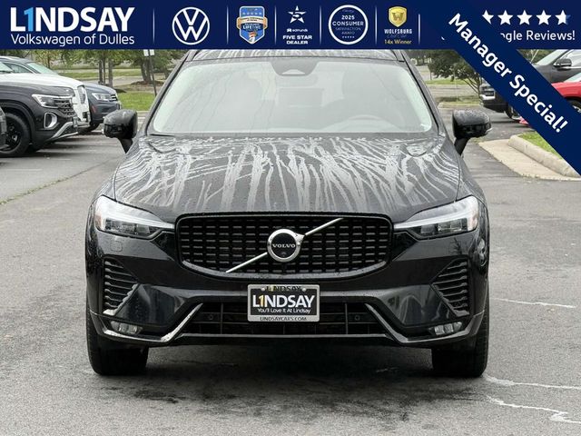 2023 Volvo XC60 Plus Dark Theme