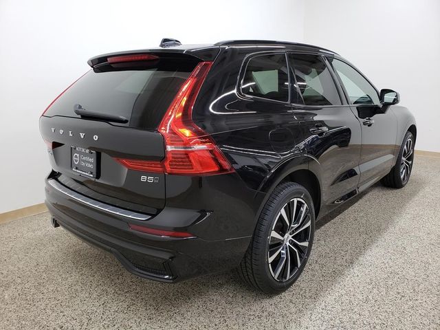 2023 Volvo XC60 Plus Dark Theme