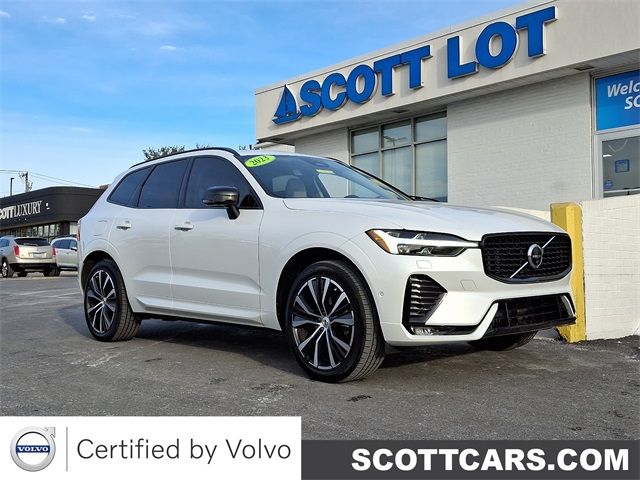 2023 Volvo XC60 Plus Dark Theme