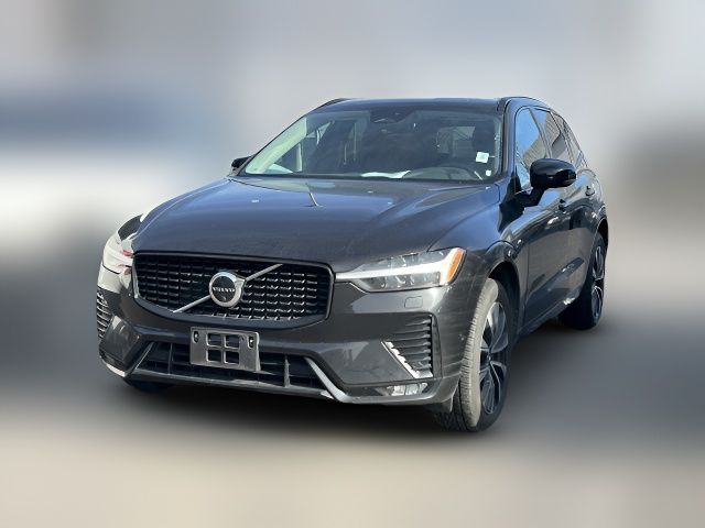 2023 Volvo XC60 Plus Dark Theme