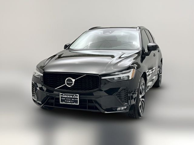 2023 Volvo XC60 Plus Dark Theme