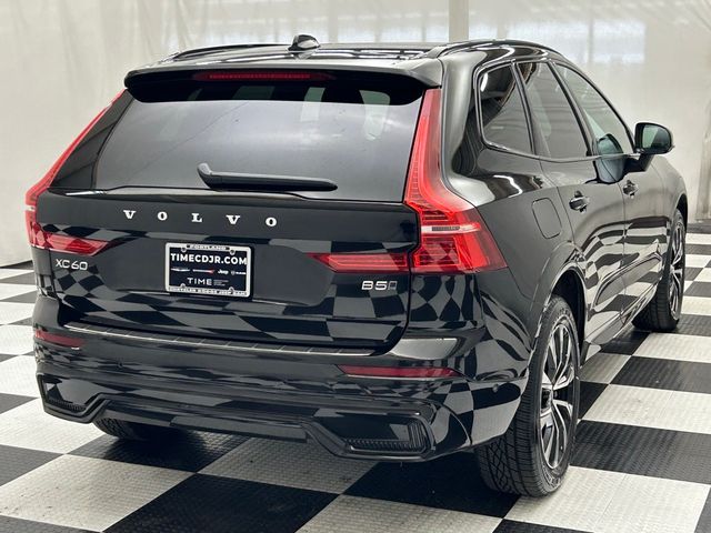 2023 Volvo XC60 Plus Dark Theme