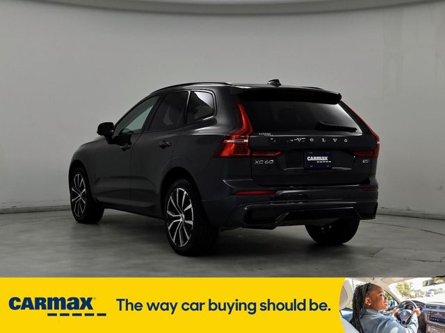 2023 Volvo XC60 Plus Dark Theme