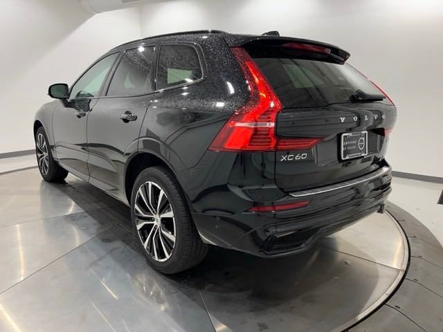 2023 Volvo XC60 Plus Dark Theme