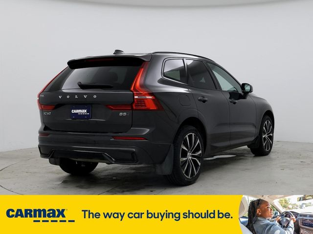 2023 Volvo XC60 Plus Dark Theme