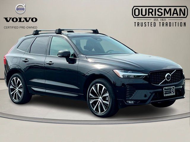 2023 Volvo XC60 Plus Dark Theme
