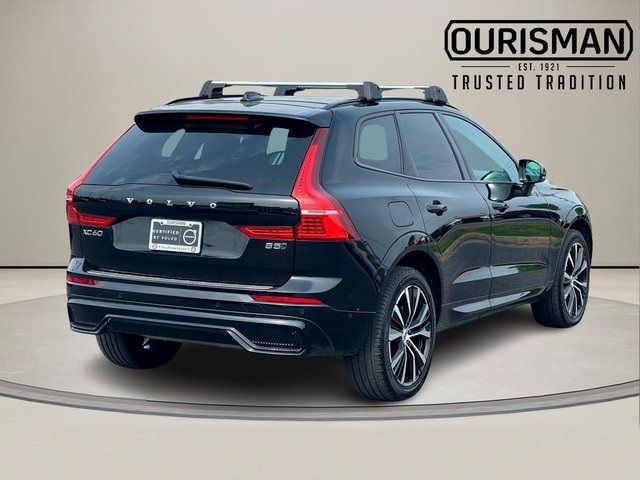 2023 Volvo XC60 Plus Dark Theme