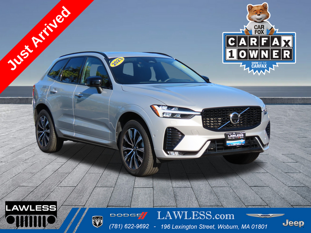 2023 Volvo XC60 Plus Dark Theme