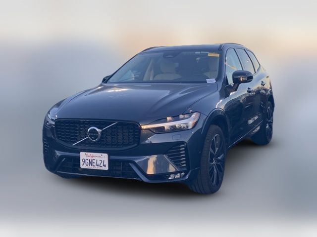 2023 Volvo XC60 Plus Dark Theme
