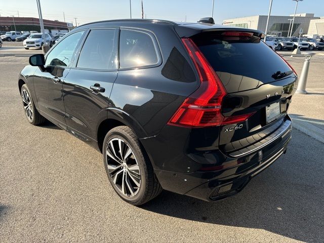 2023 Volvo XC60 Plus Dark Theme