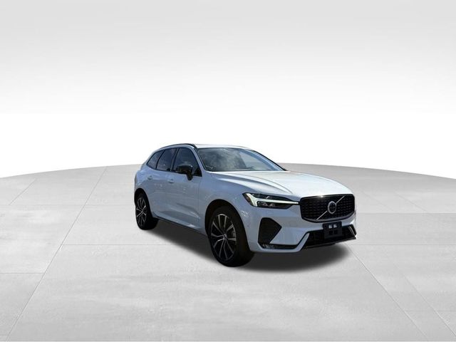 2023 Volvo XC60 Plus Dark Theme