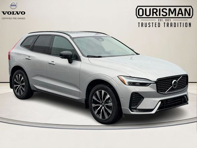 2023 Volvo XC60 Plus Dark Theme