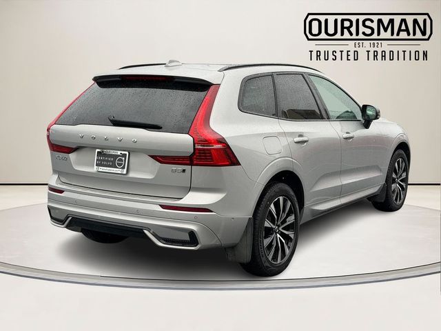 2023 Volvo XC60 Plus Dark Theme