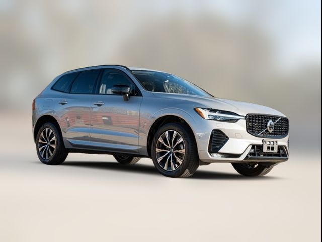 2023 Volvo XC60 Plus Dark Theme